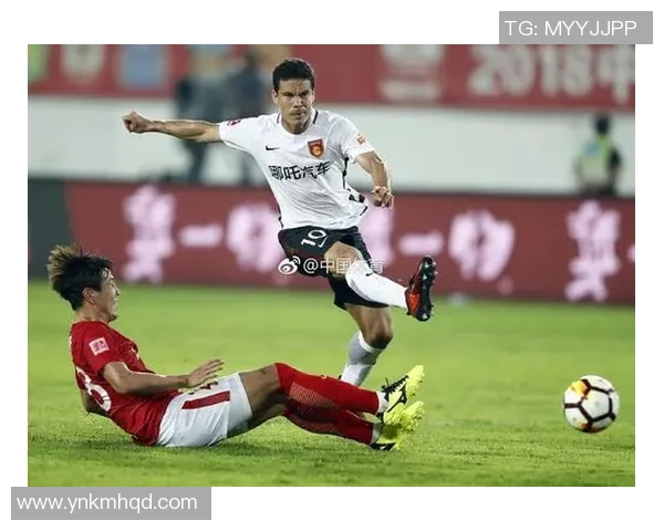 华夏与恒大精彩对决直播在线全程回顾与赛后分析