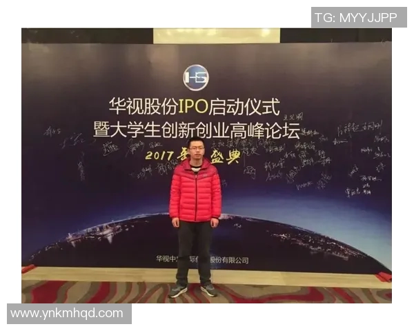 李泓澎的成长之路与未来展望：从青涩少年到行业领军人物的蜕变与思考